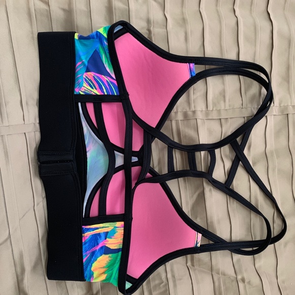 Victoria’s Secret - PINK - Sports Bra - Picture 2 of 3